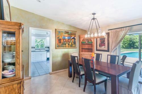 Secluded Pool Home In A Gated Community
