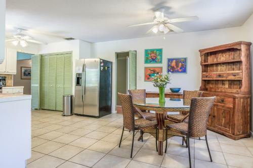 Secluded Pool Home In A Gated Community
