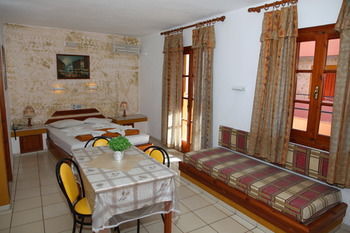 Sogiorka Apartments