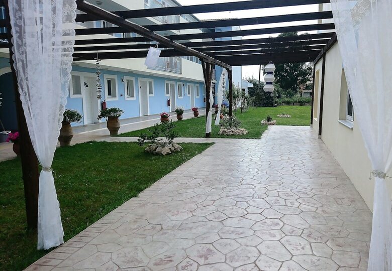 Christakis Hotel