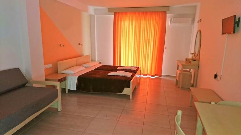 Christakis Hotel