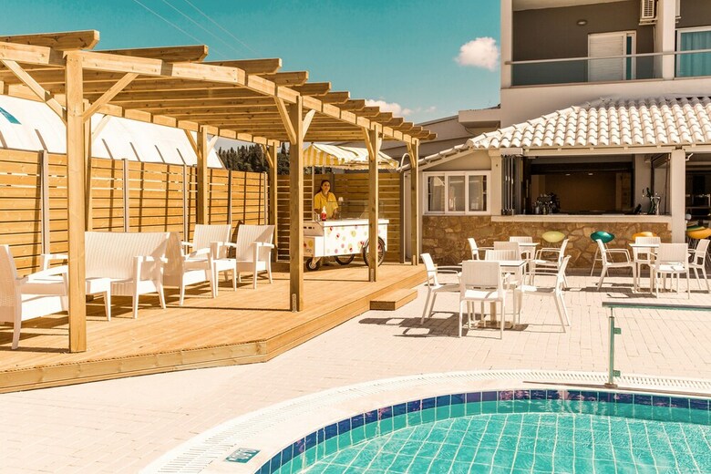 Mimosa Hotel