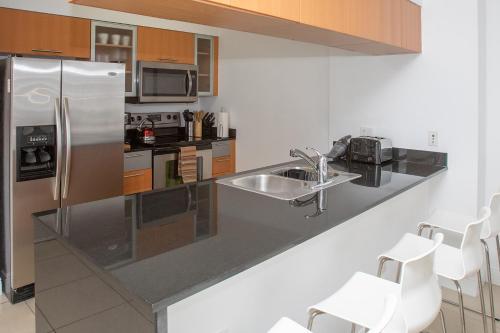 Luxury Apartment In Downtown