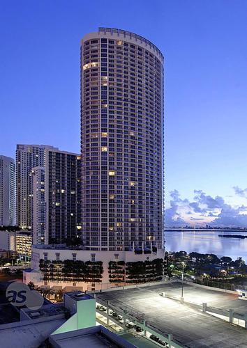 Luxury Apartment In Downtown