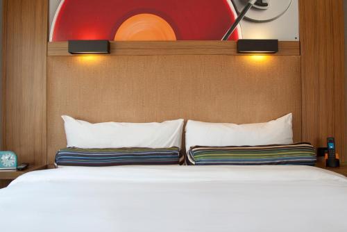 Hotel Aloft Miami Airport
