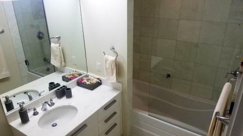 Brickell Deluxe Apartment With Free Parking