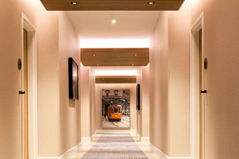 Hotel Canopy By Hilton Dallas Uptown