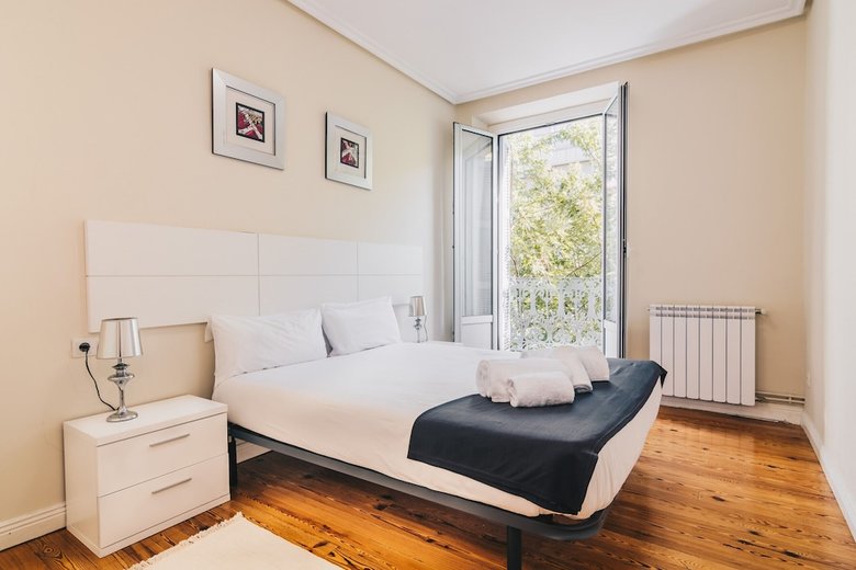 Easo Apartment By People Rentals