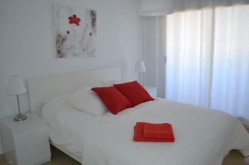 Duquesa Village Apartemento 2115