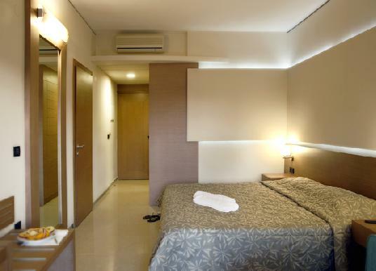 Hotel Amalthia Beach Resort