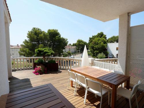 Holiday Home Playa Cristal I