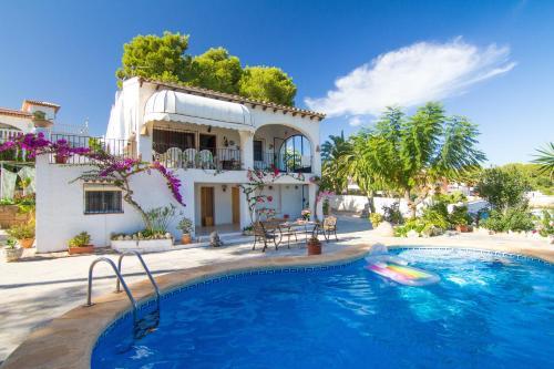 Abahana Villas Amoros