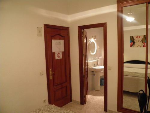 Hostal Angelines