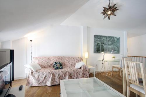 Center Apartments Tenorio