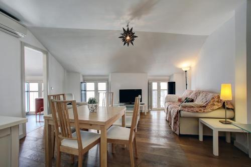 Center Apartments Tenorio