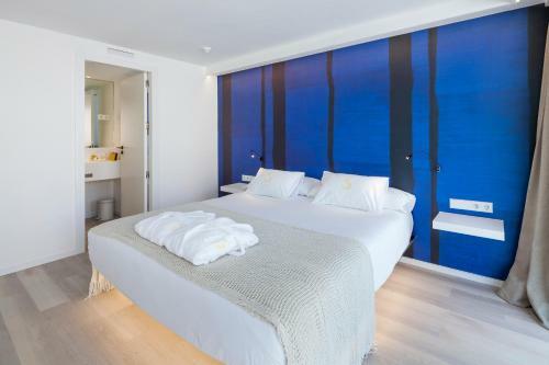 Aparthotel Sud Ibiza Suites