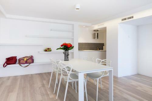 Aparthotel Sud Ibiza Suites