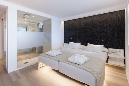 Aparthotel Sud Ibiza Suites
