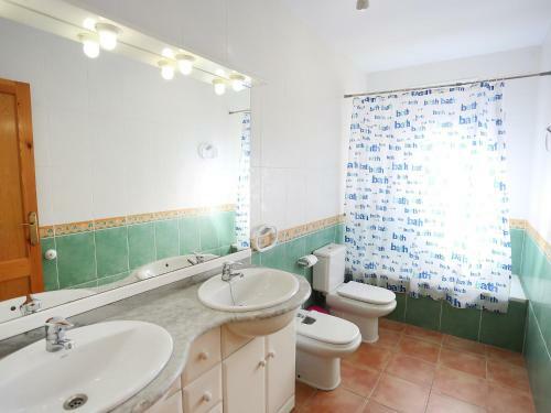Holiday Home Casa Vidre B