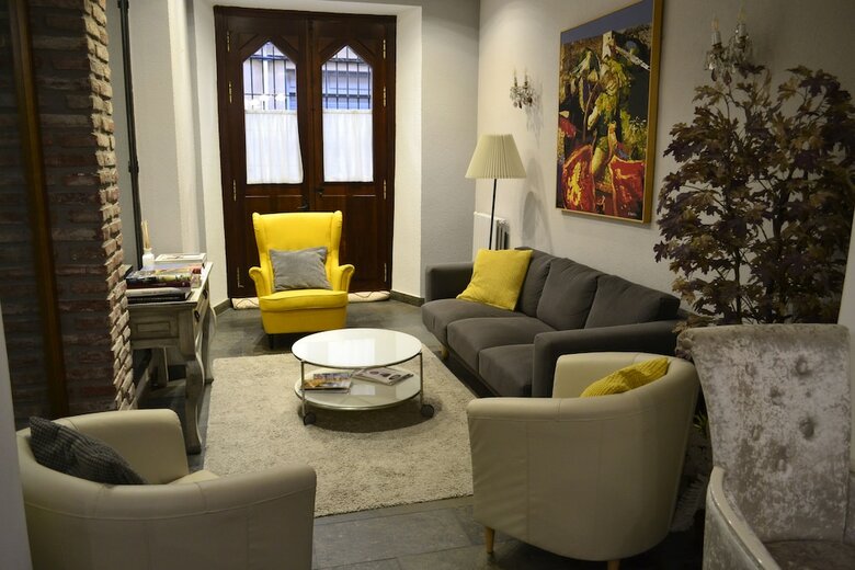 Hotel Via Leon