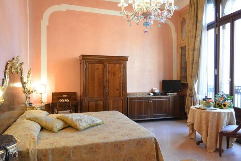 Hotel San Mois�
