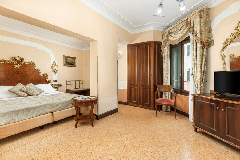 Hotel San Mois�