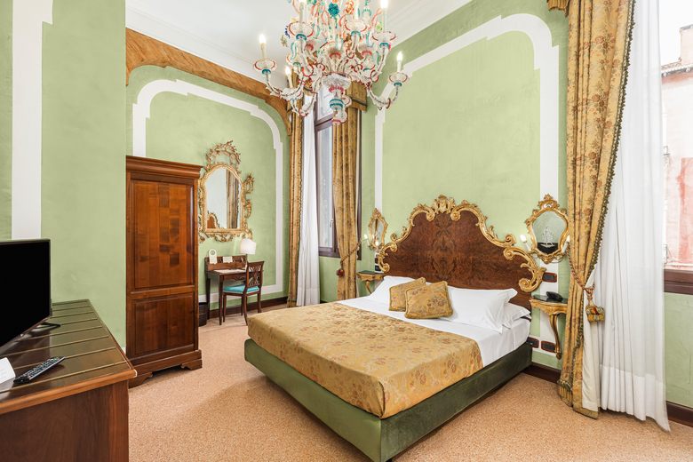 Hotel San Mois�