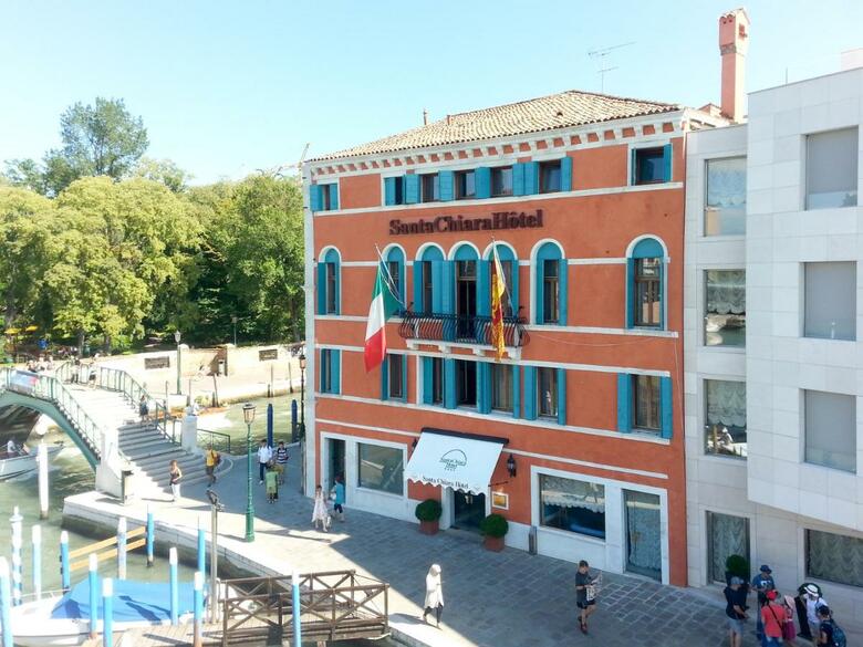 Hotel Santa Chiara & Residenza Parisi