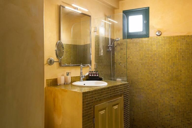 Hotel Avant Garde Suites
