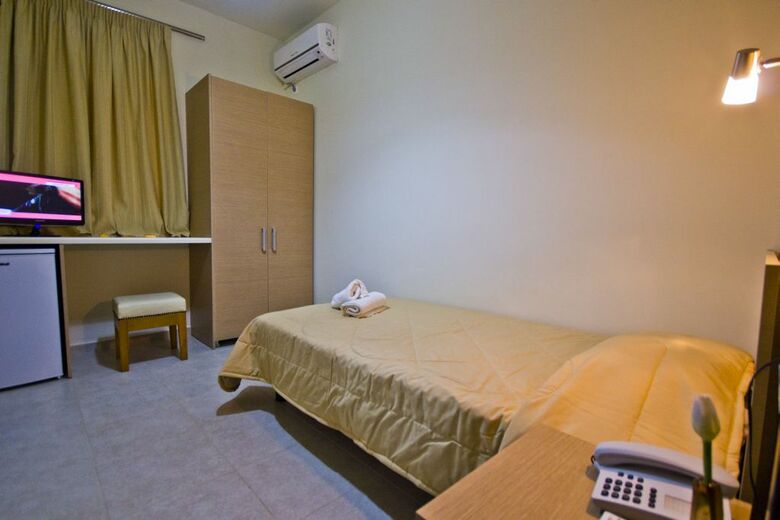 Costa Park City Hotel