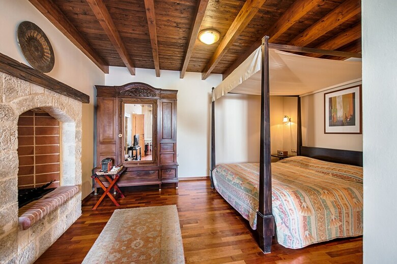 Zacosta Villa Hotel
