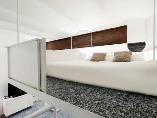 Fewdays Barcelona Apartments