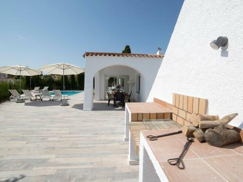 Holiday Home Tr�bol
