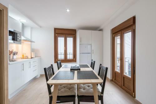 Apartamentos Puerta Nueva