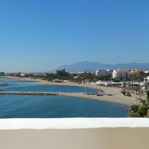 Aparthotel Park Plaza Suites Apartamentos