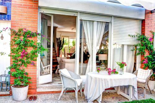 Can Cristina By Helloapartments