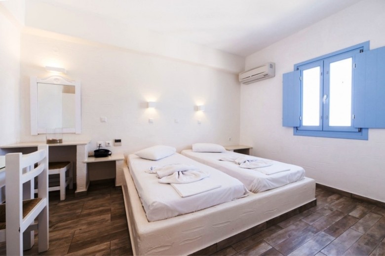 Stratos Studios & Apartments