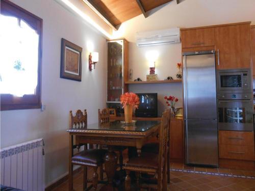 Apartment Es Cars P-548