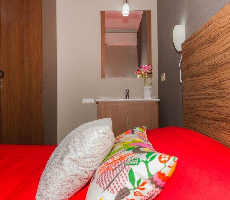 Hostal Alhambra Zoom
