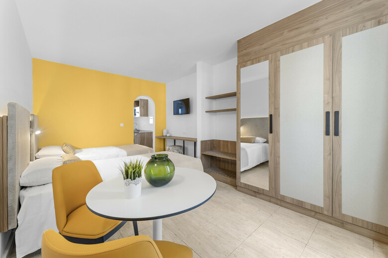 Apartamentos Tropicana