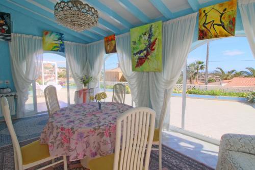 Holiday Villa Mia