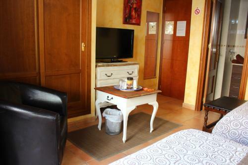 Hostal Don Peque (adults Only)