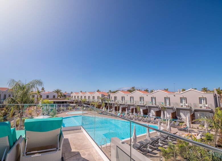 Hotel Livvo Los Calderones