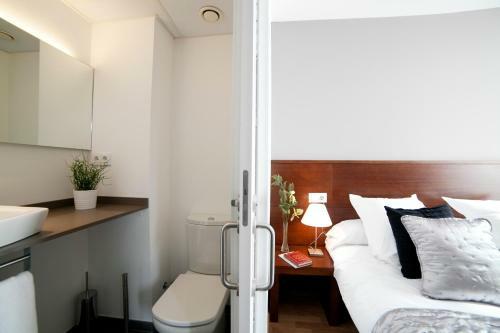 Serennia Apartamentos Ramblas - Pla�a Catalunya