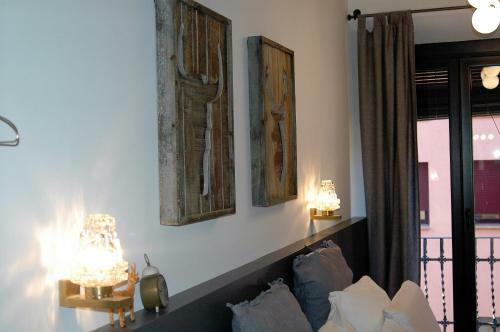 Hostal Groc Rooms