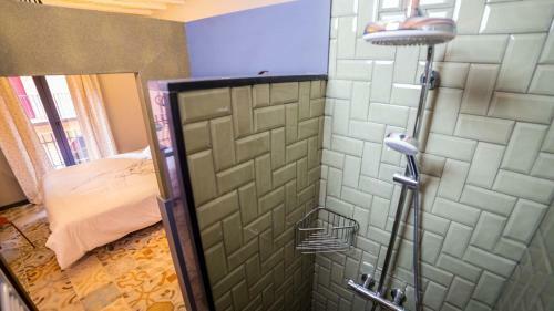 Hostal Groc Rooms
