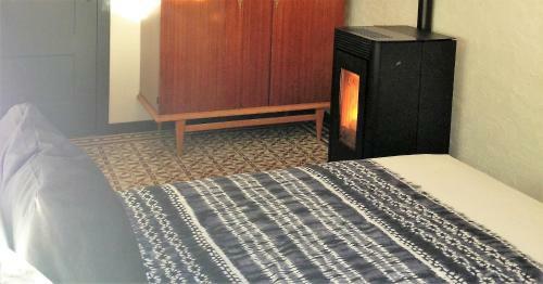 Hostal Groc Rooms