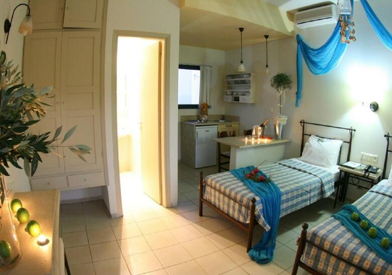 Golden Bay Hotel