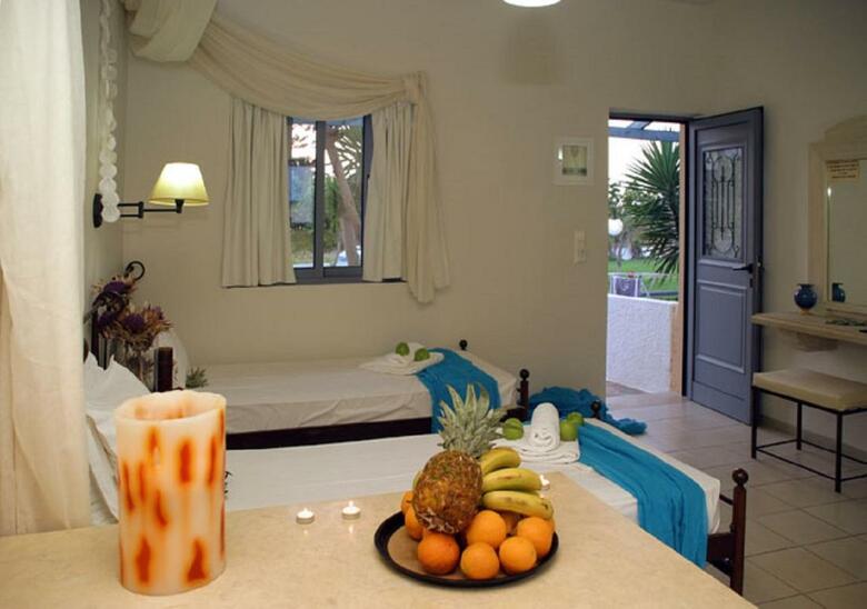 Golden Bay Hotel