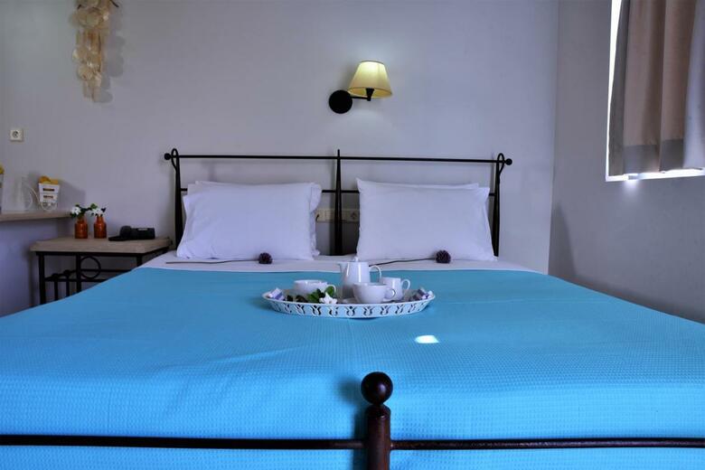 Golden Bay Hotel